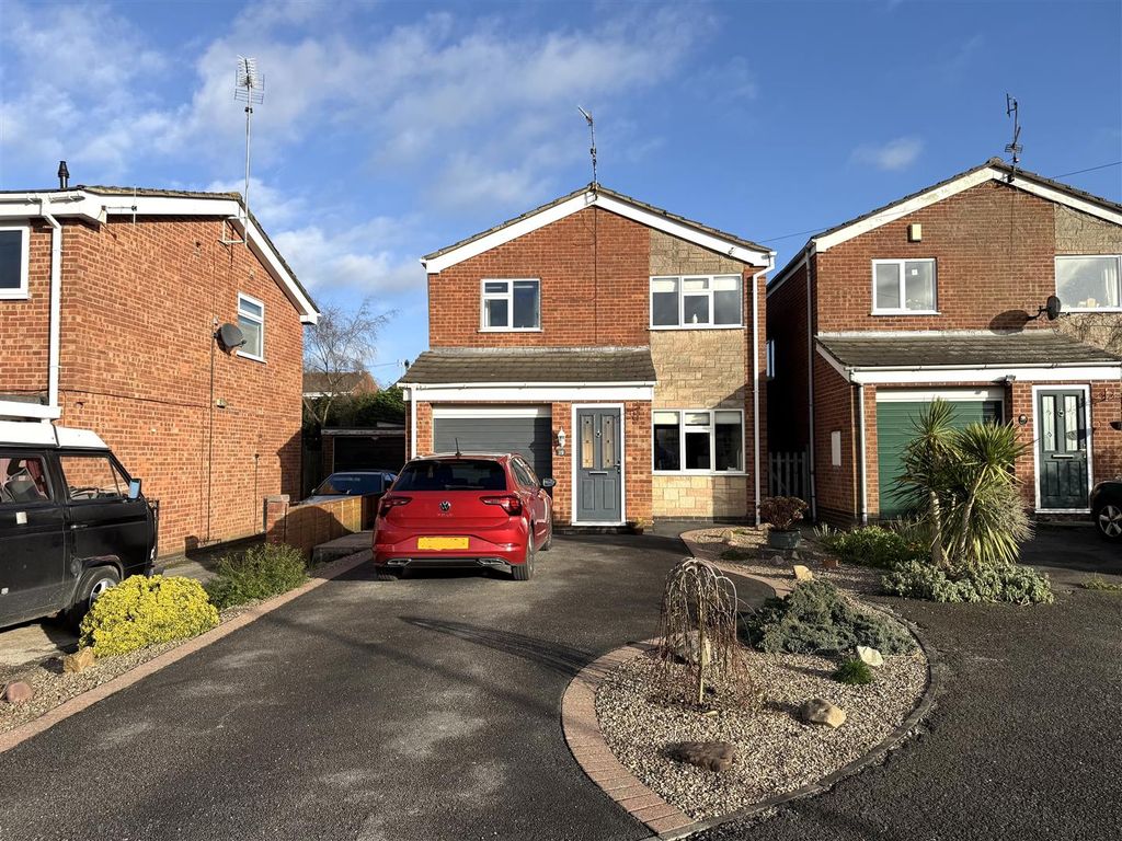 Property photo 1 of 18 Barton Os.Jpg