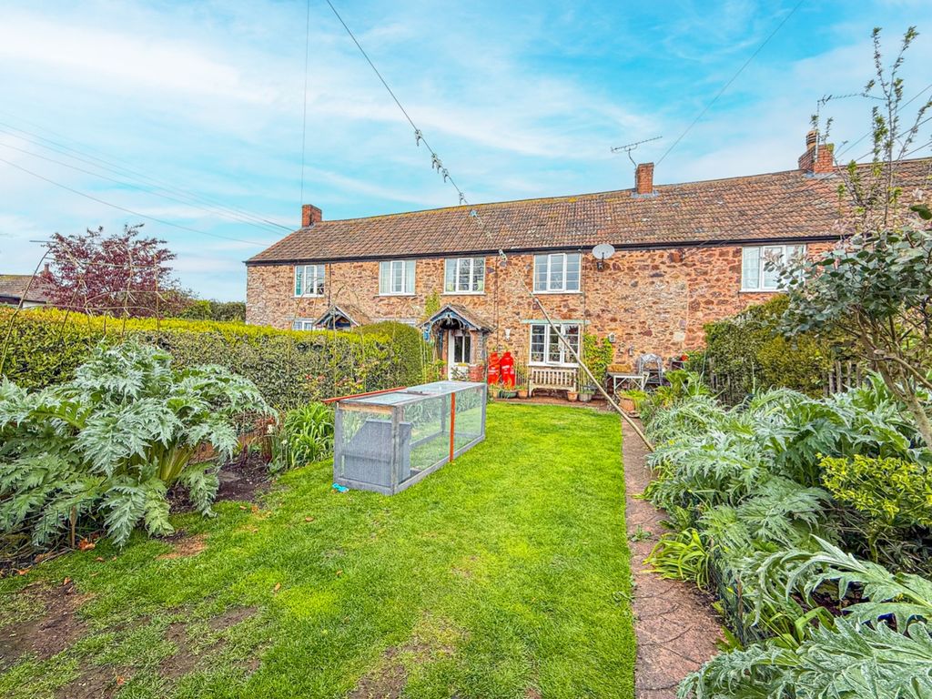 Property photo 1 of 17 3994011