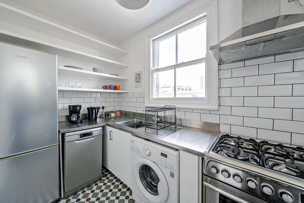 Property photo 3 of 18 Picture No. 07