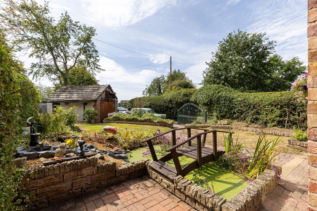 Property photo 3 of 27 Granniescottage-34.Jpg