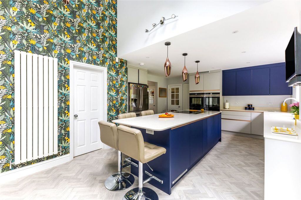 Property photo 3 of 33 Picture No. 58