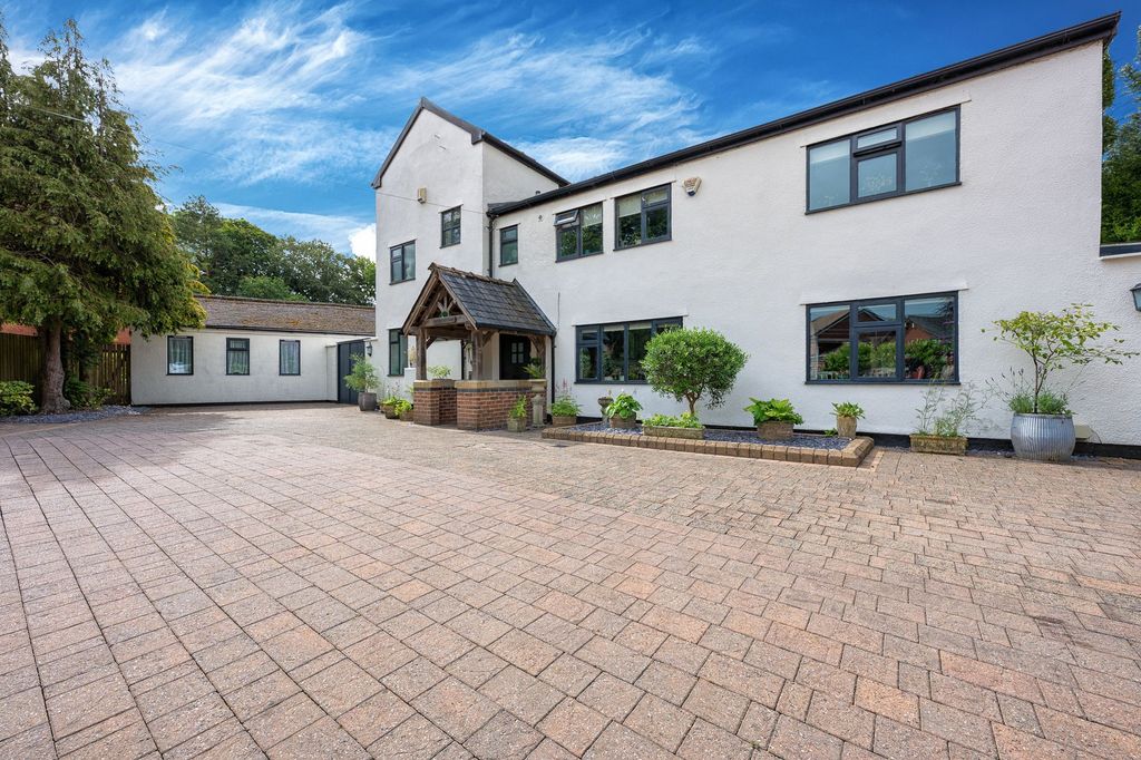 Property photo 1 of 55