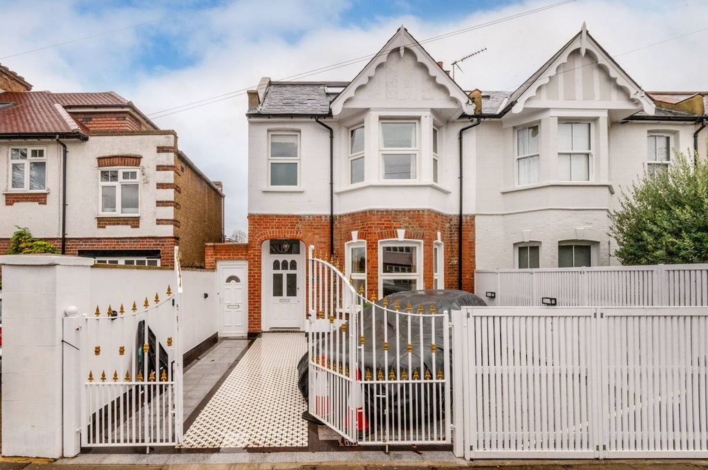 Property photo 1 of 12