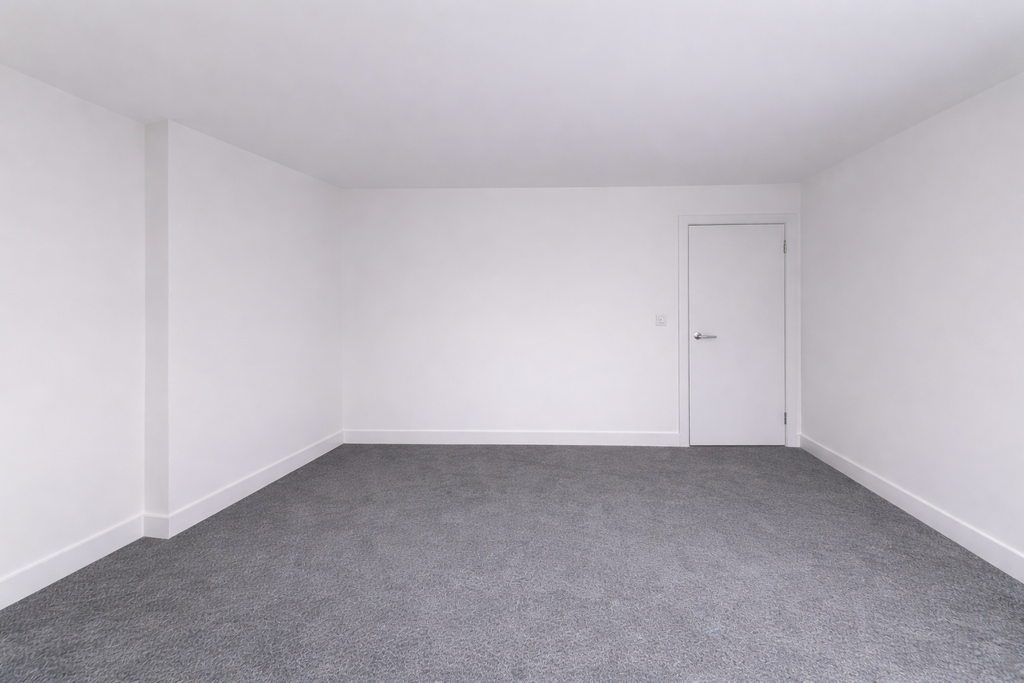 Property photo 2 of 5 Master Bedroom