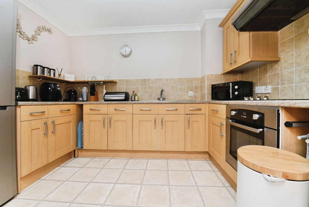 Property photo 2 of 17 Interior