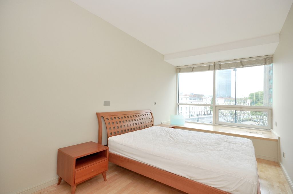 Property photo 3 of 7 16 The Panoramic ...