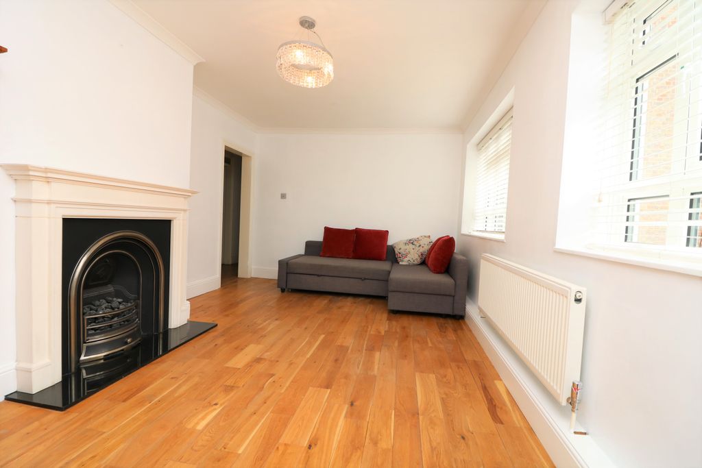 Property photo 2 of 22