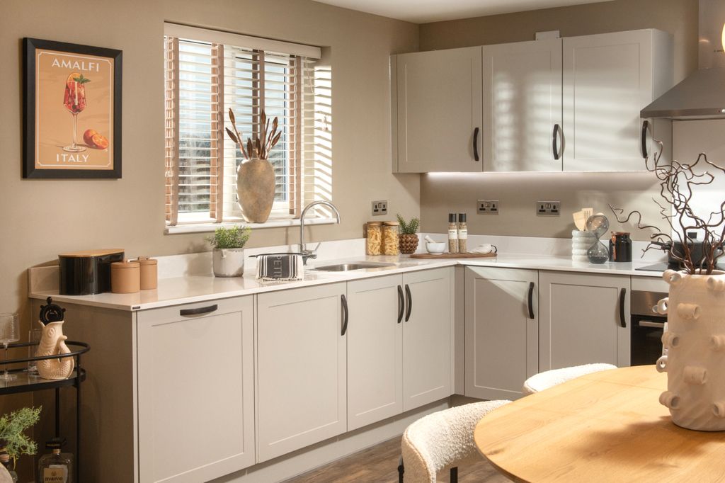 Property photo 1 of 5 Lh-Vmcw-Sunflower-Kitchen (1)