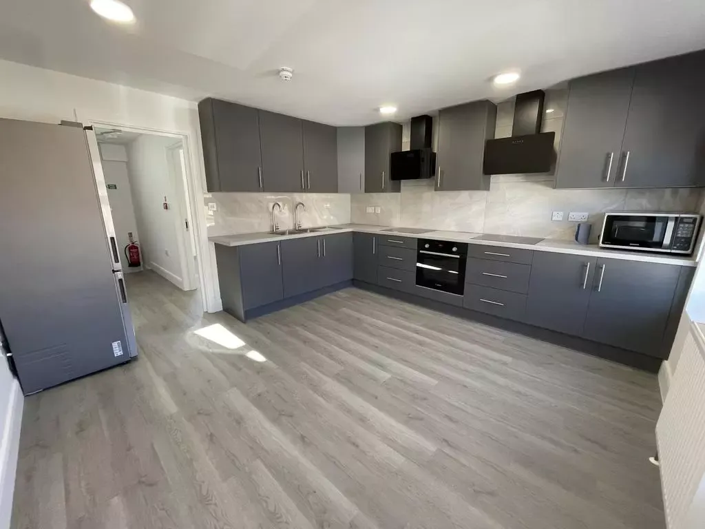 Property photo 1 of 1