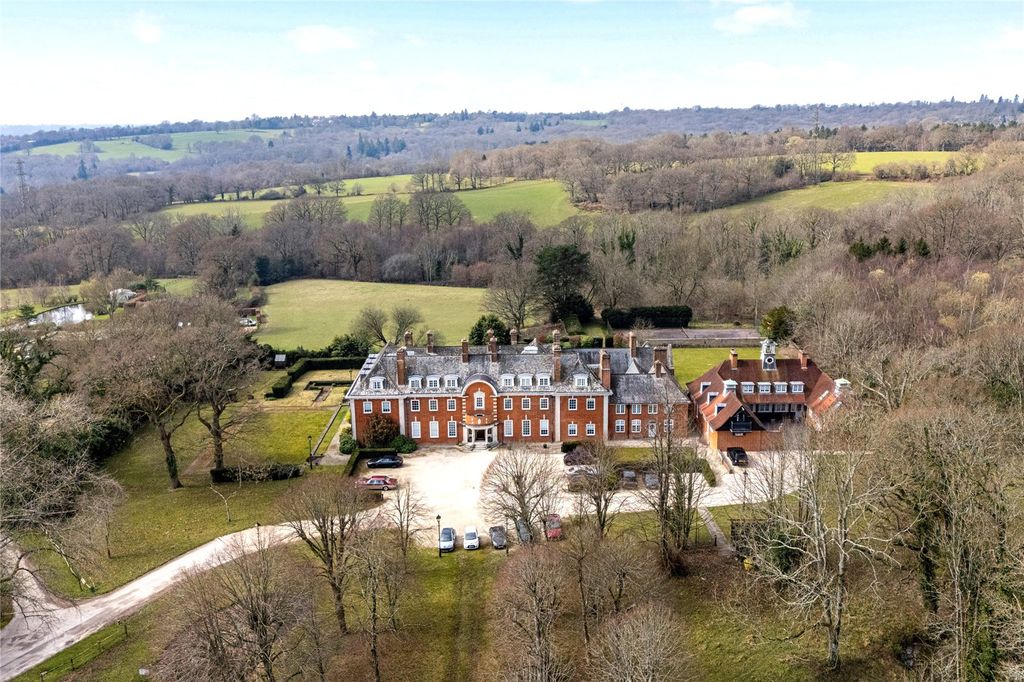 Property photo 1 of 29 Picture No. 14