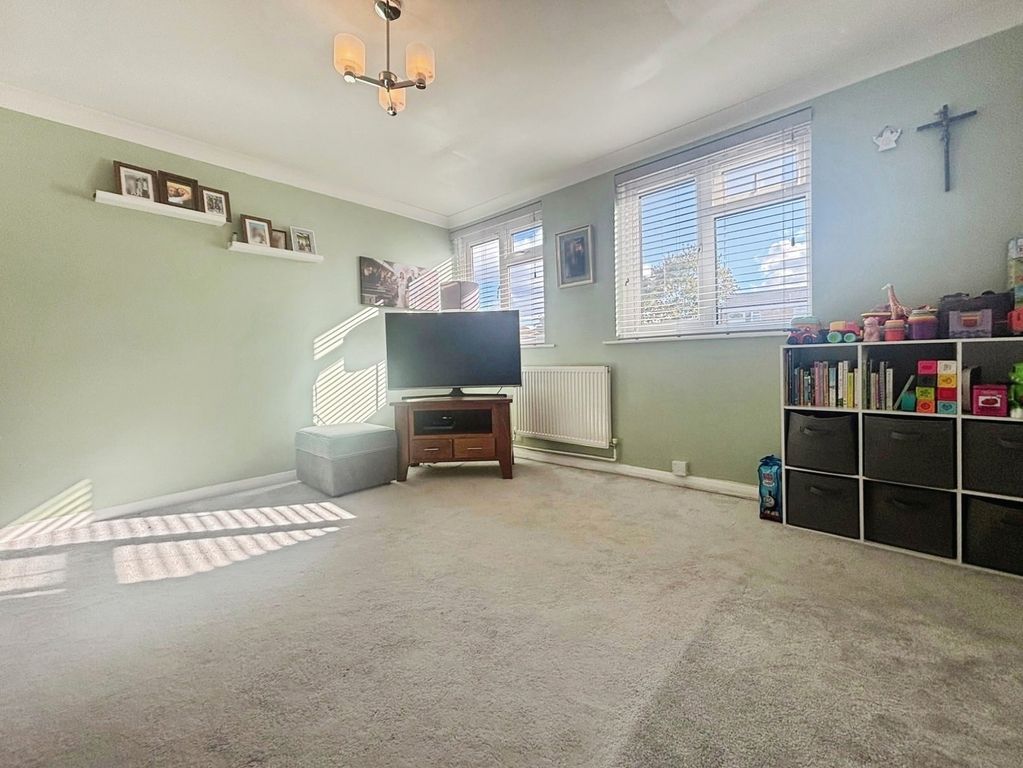 Property photo 3 of 13 Pbox-Img.Jpg