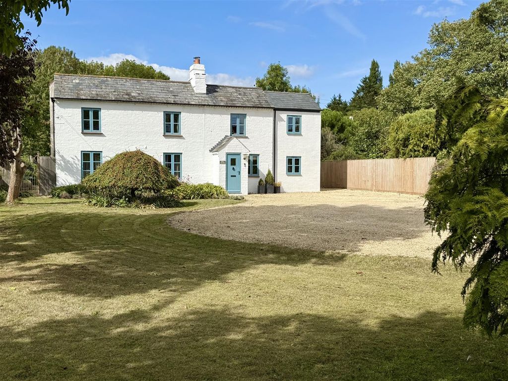 Property photo 1 of 43