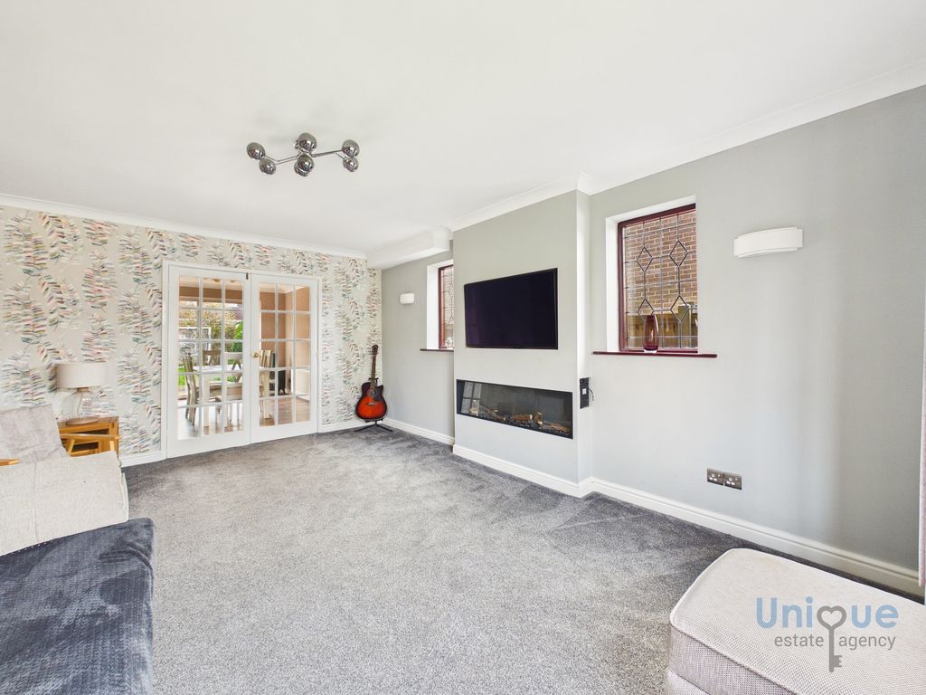 Property photo 3 of 23