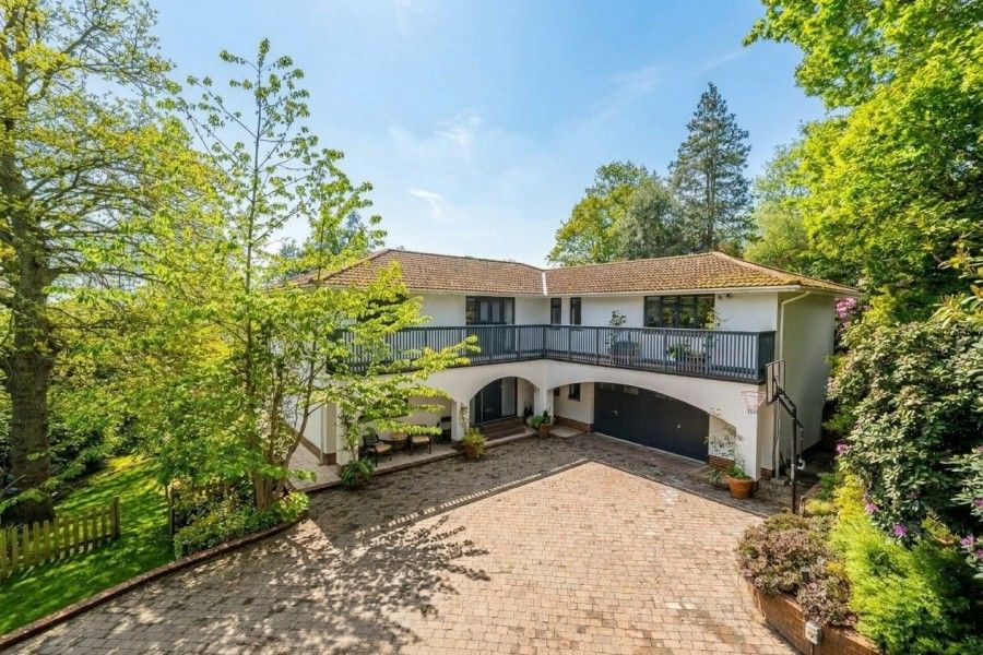 Property photo 1 of 25