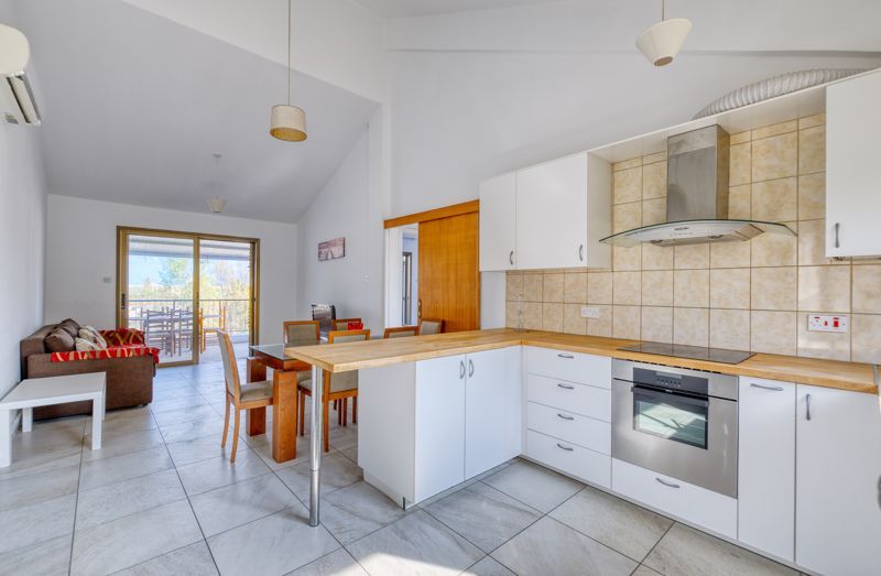 Property photo 3 of 12 Lounge Kitchen Diner