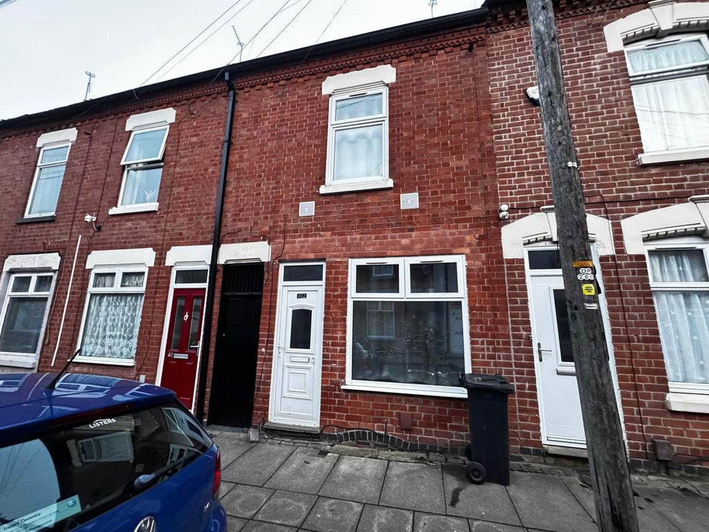 Property photo 2 of 13