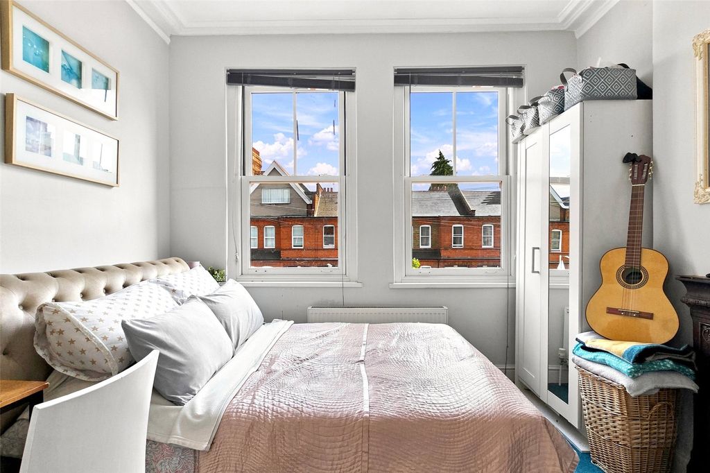 Property photo 1 of 19 Picture No. 18