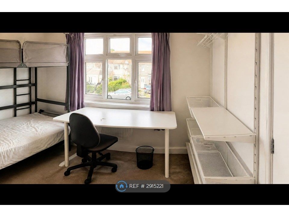 Property photo 1 of 7 Bedroom Available From September