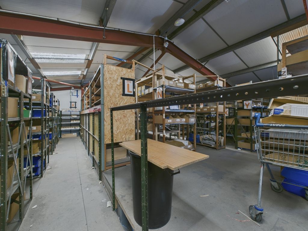 Property photo 3 of 12 Photo 7