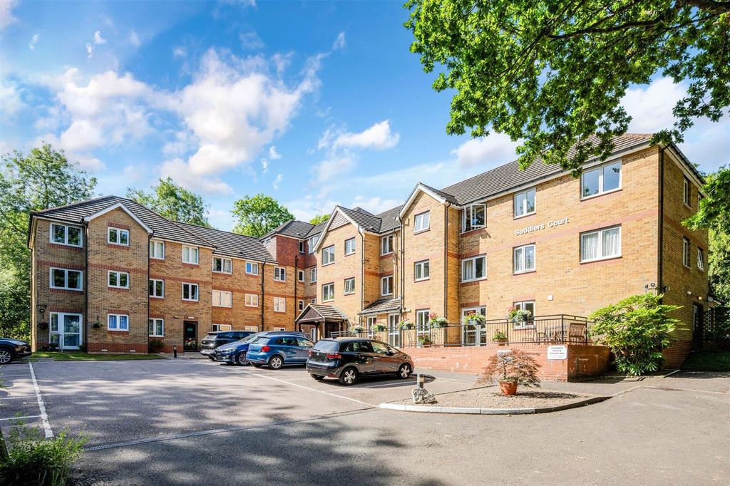 Property photo 1 of 14 Saddlers Court (2).Jpg