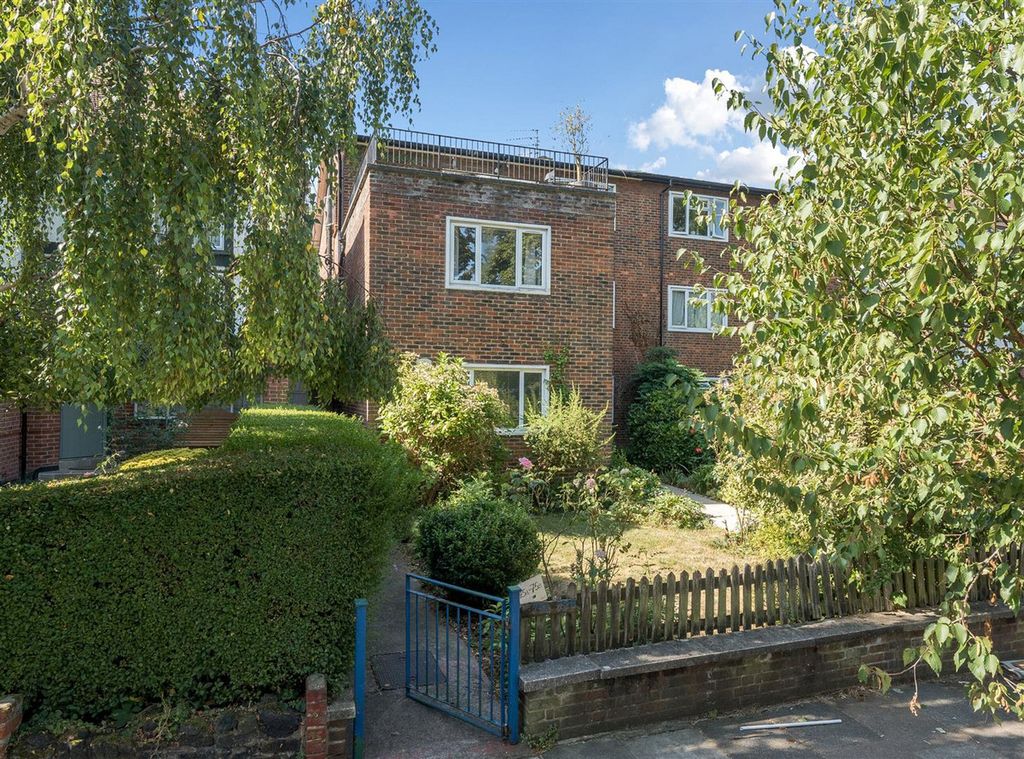 Property photo 1 of 23