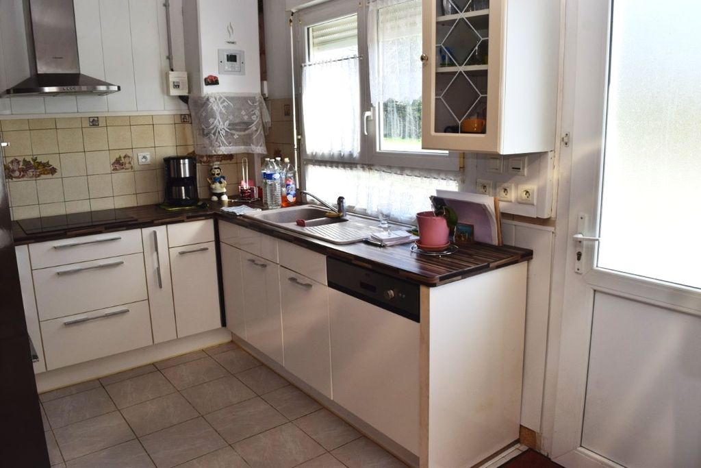 Property photo 3 of 16