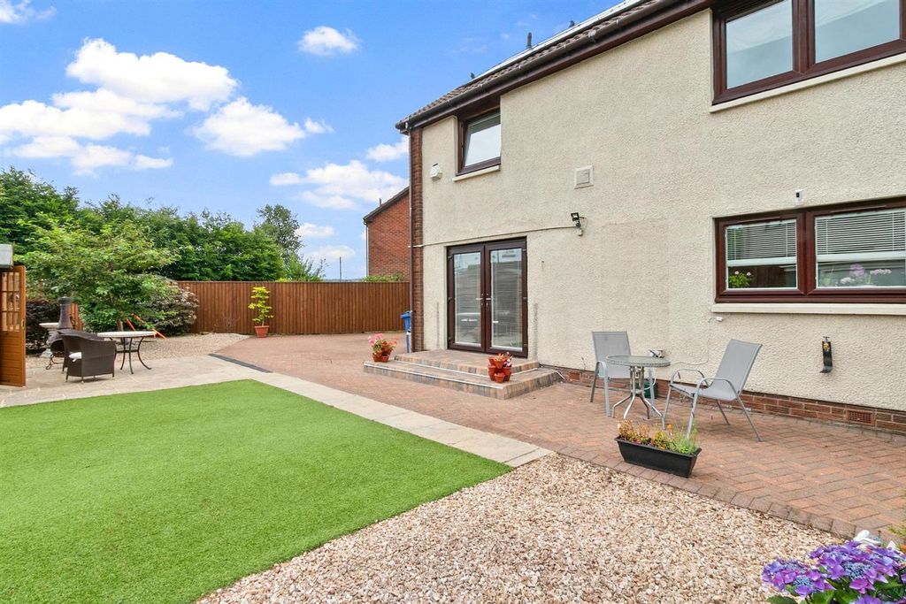 Property photo 3 of 30