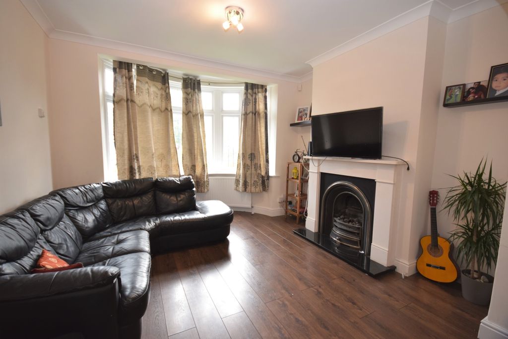 Property photo 2 of 11 Reception Room