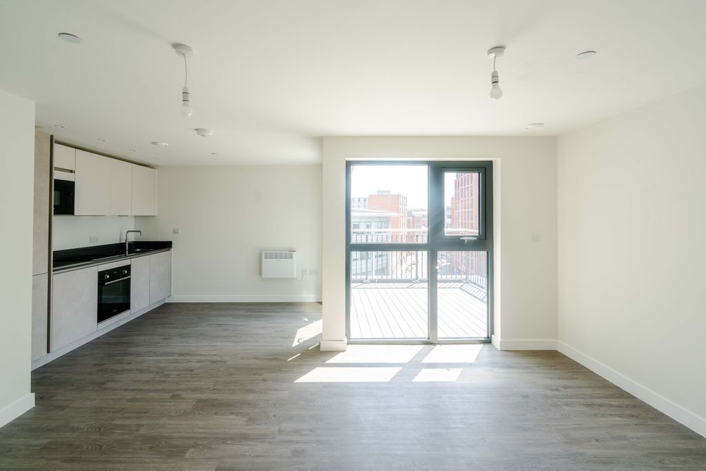 Property photo 2 of 11 11