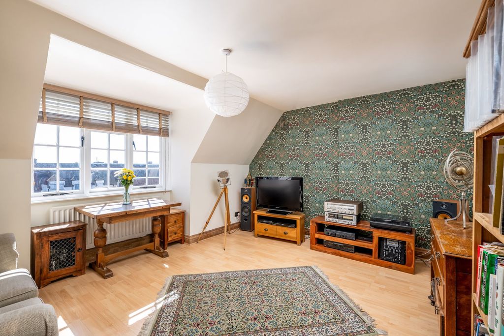 Additional image 5 of 1 bed flat for saleBroadway, Letchworth Garden City SG6