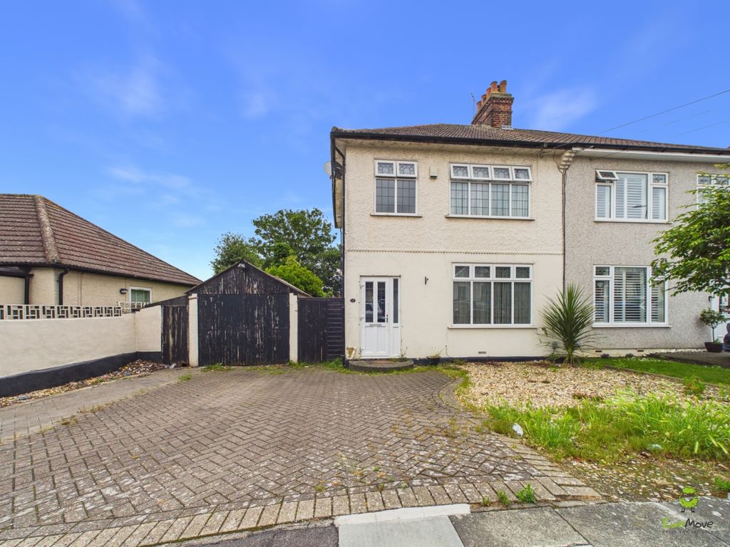 Property photo 1 of 17 Cam03779G0-Pr0400-Still016
