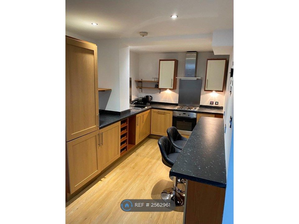 Property photo 3 of 11