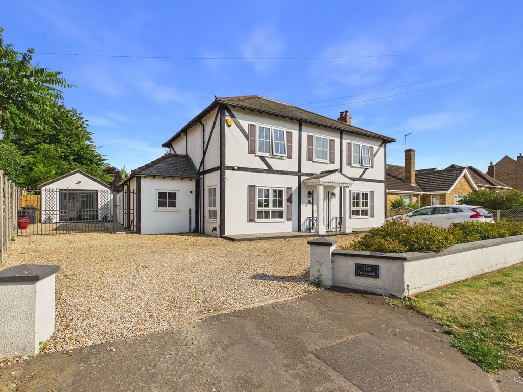 Property photo 1 of 29
