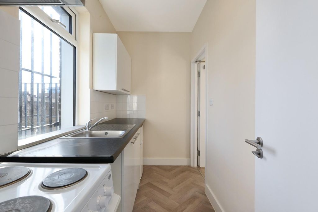 Property photo 3 of 10 Ach_3591.Jpg