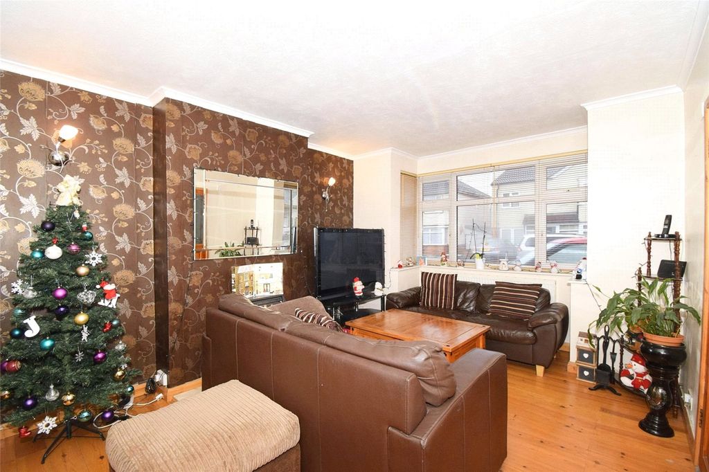Property photo 2 of 14 Picture No. 02
