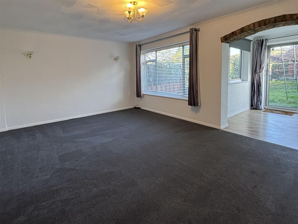 Property photo 3 of 17 Img_4972.Jpg