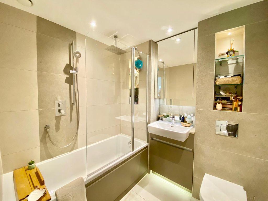 Property photo 2 of 7 Gallery