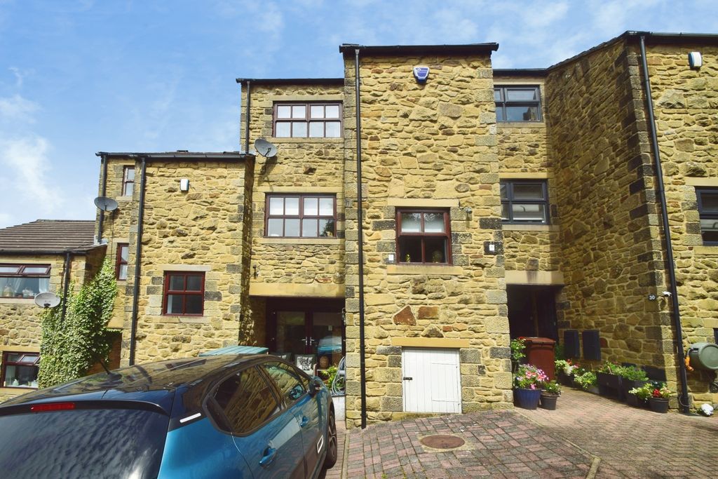Property photo 1 of 17 9Fc865d0-Front 20
