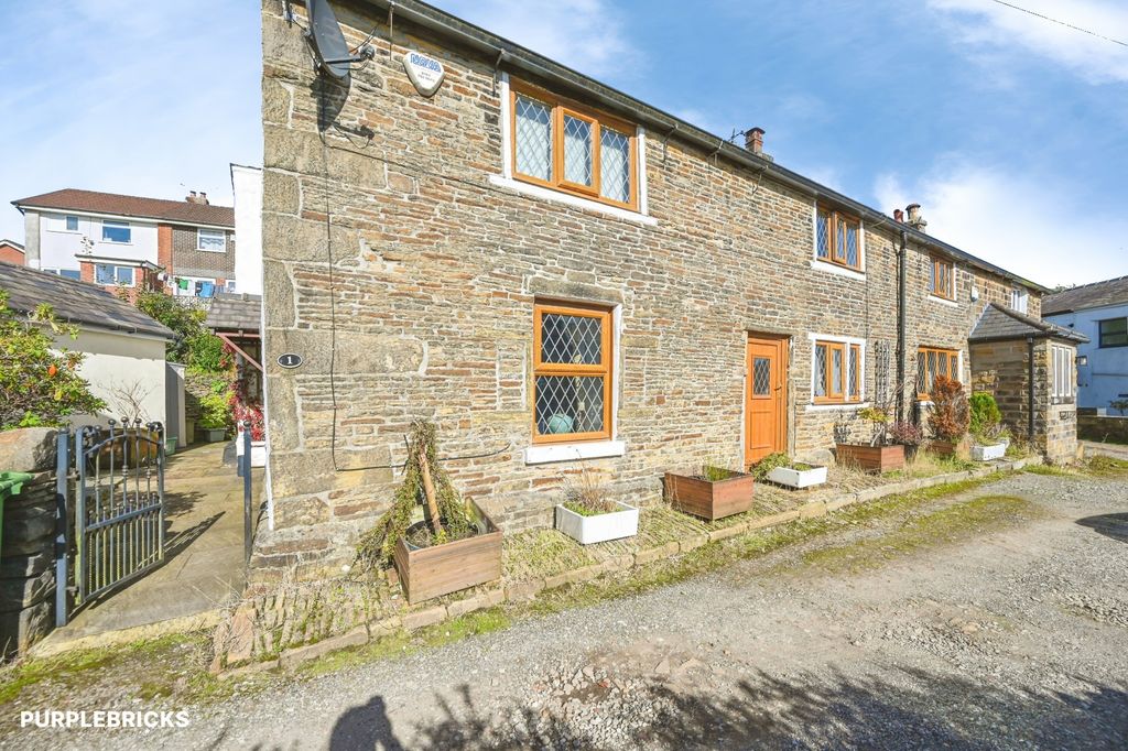 Property photo 2 of 43