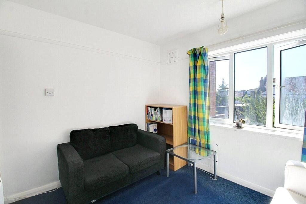 Property photo 3 of 6 1585535