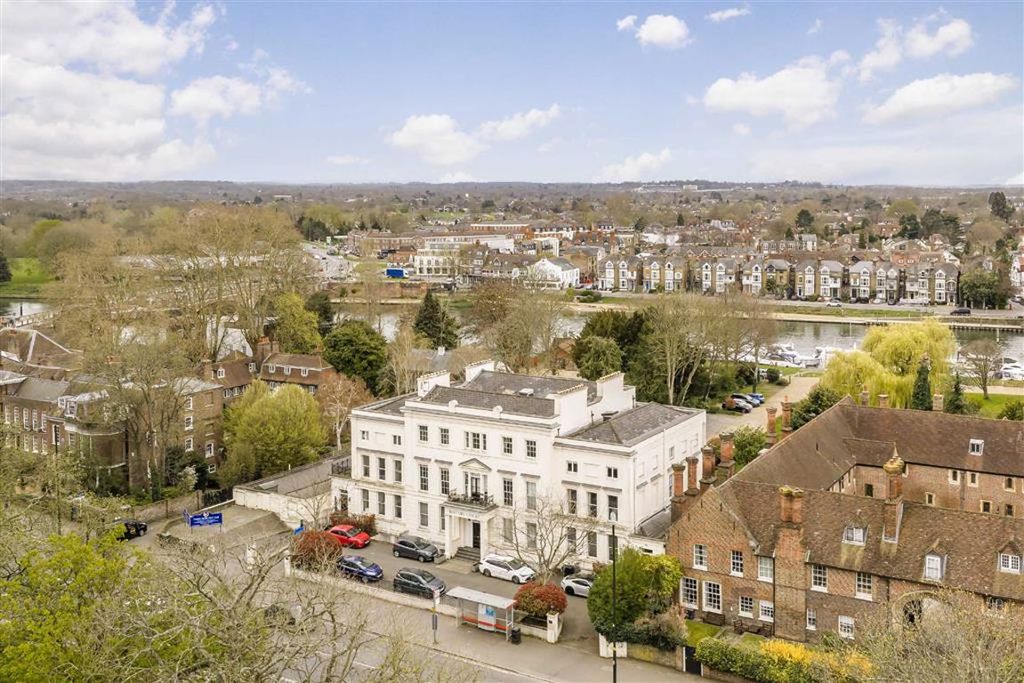 Property photo 3 of 13