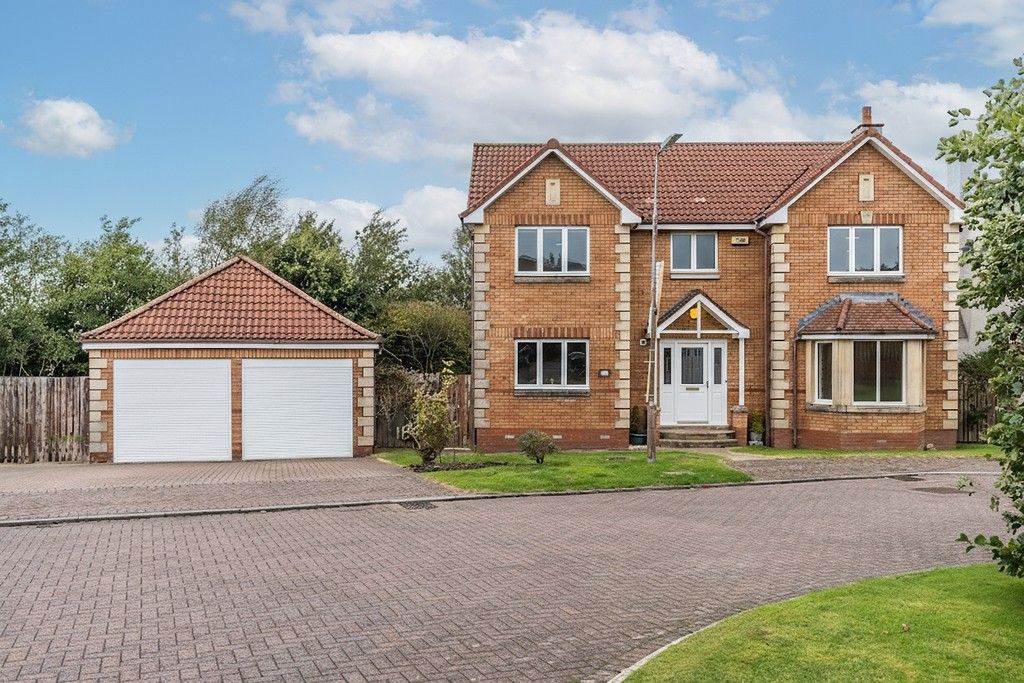 Property photo 2 of 18