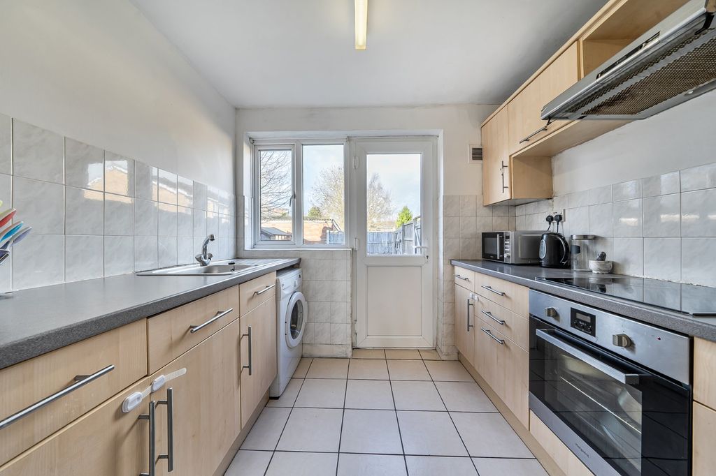 Property photo 3 of 9 Picture No. 17