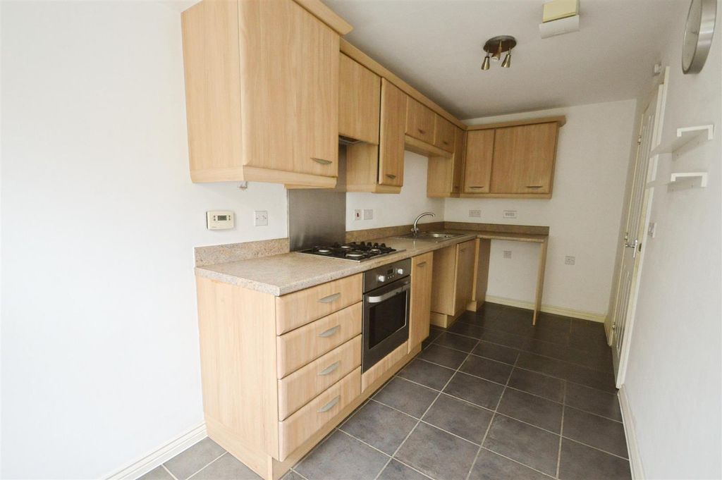 Property photo 3 of 15