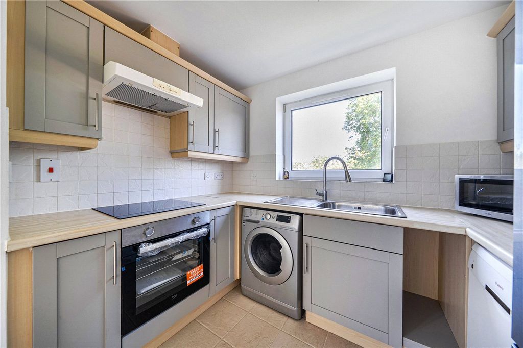 Property photo 3 of 18 Picture No. 05