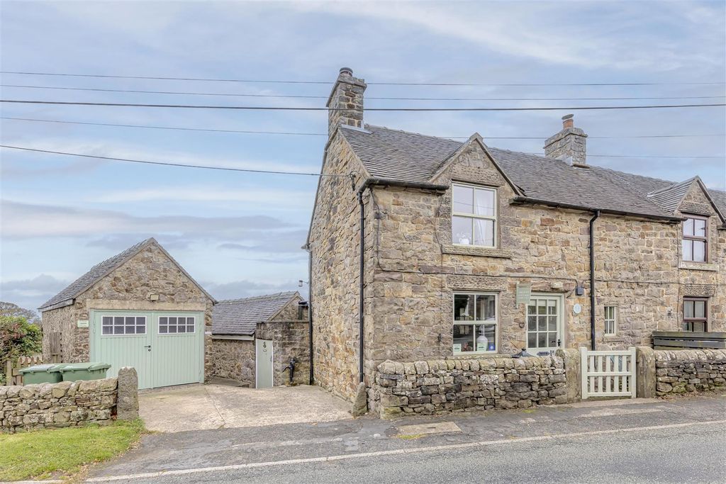 Property photo 1 of 42 Front Aspect