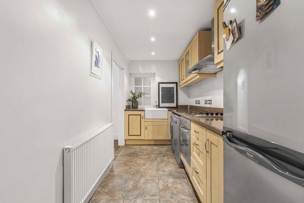 Property photo 3 of 5