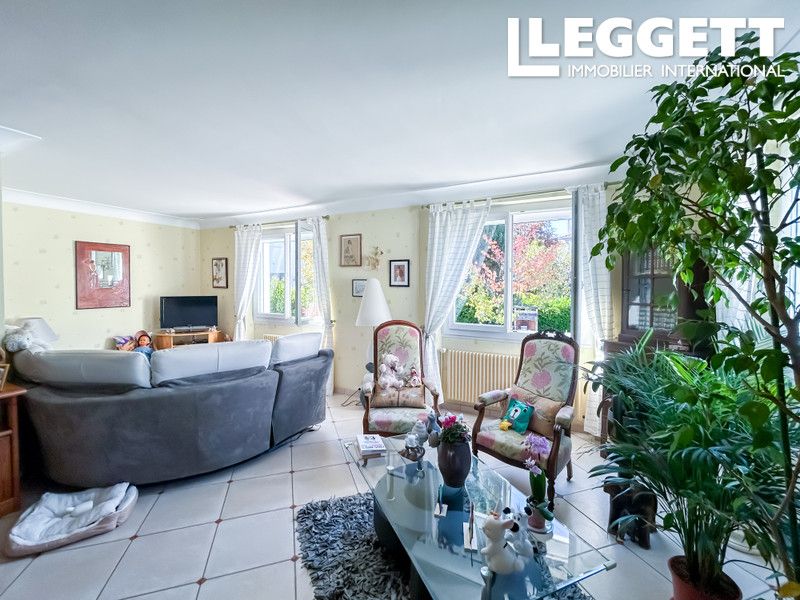 Property photo 3 of 9