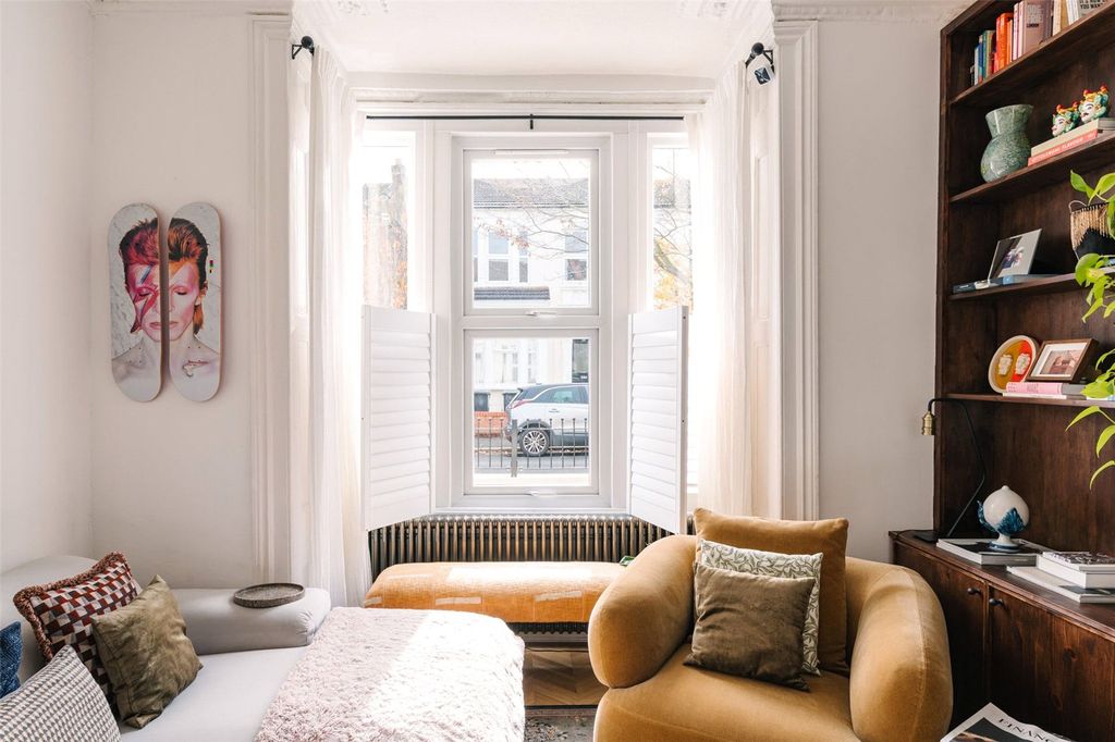 Property photo 2 of 22 Picture No. 04