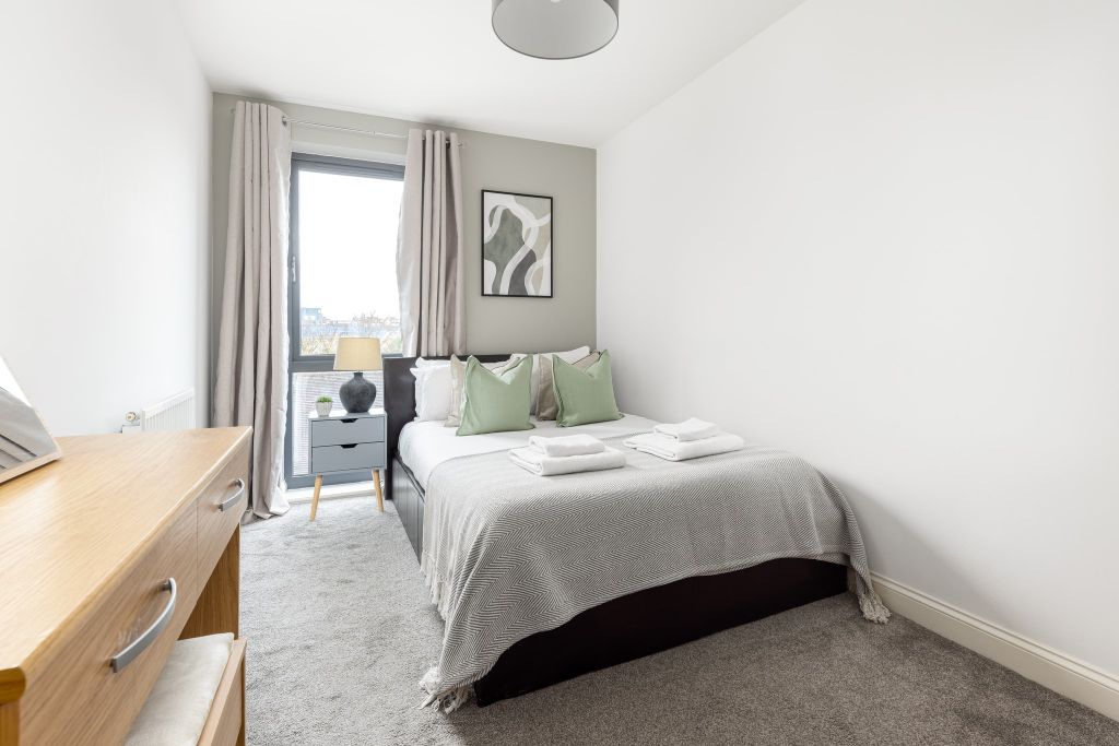 Property photo 3 of 35 Bedroom